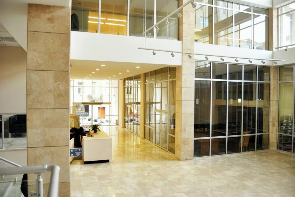 City Center 2Bdr Apartment Near Rustaveli Av. تبليسي المظهر الخارجي الصورة