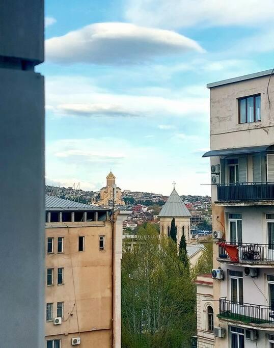 City Center 2Bdr Apartment Near Rustaveli Av. تبليسي المظهر الخارجي الصورة